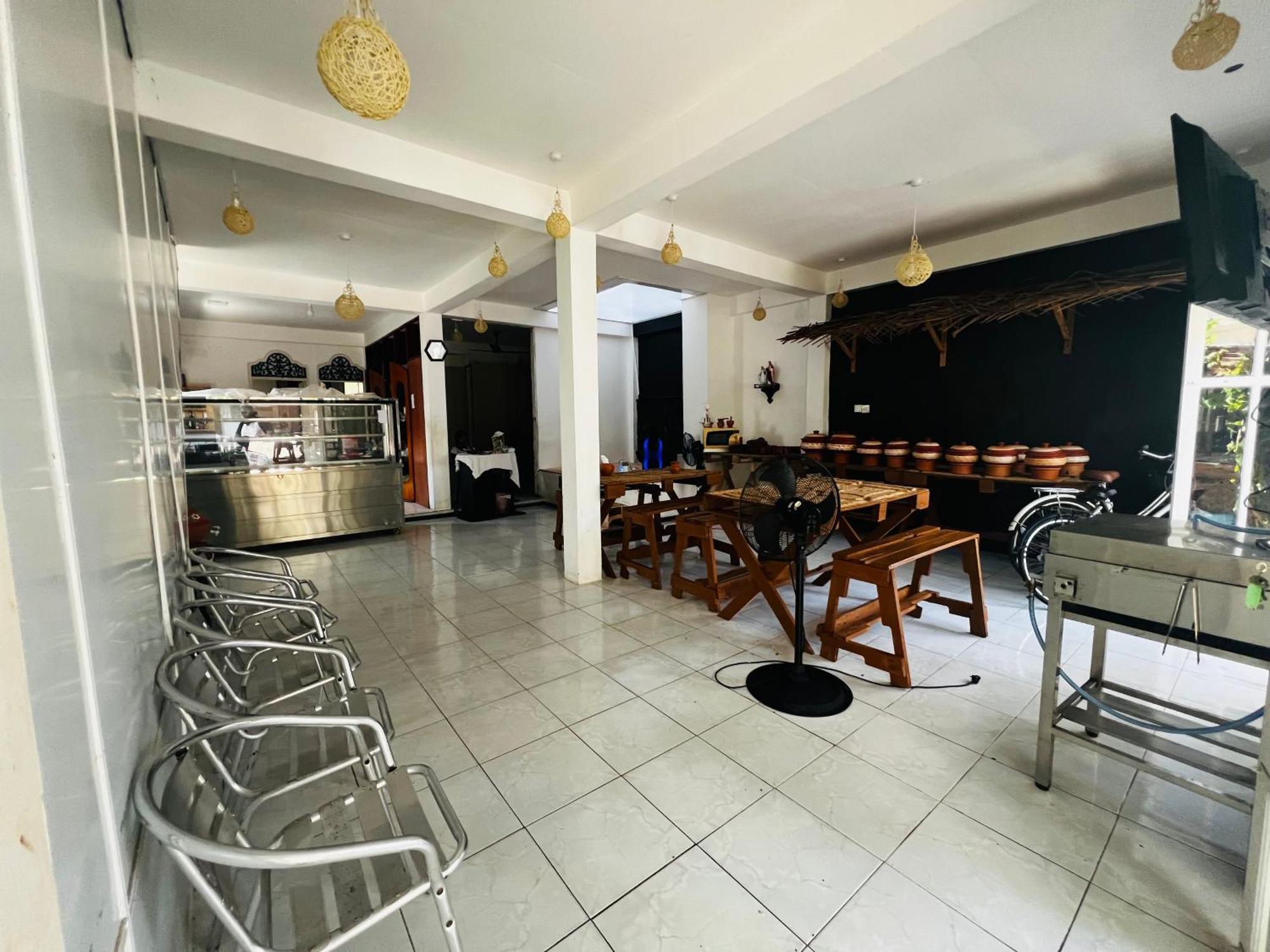 Ramlyn Guesthouse & Restaurant Νεγκόμπο Εξωτερικό φωτογραφία